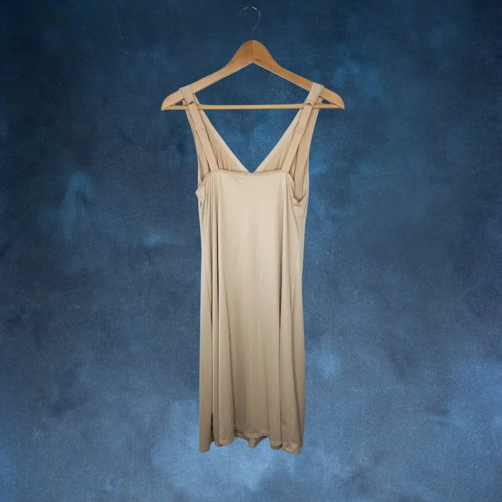 Vanity Fair Beige Body Fresh V-Neck Nightgown / Full Slip, Size 38 - Picture 2 of 3